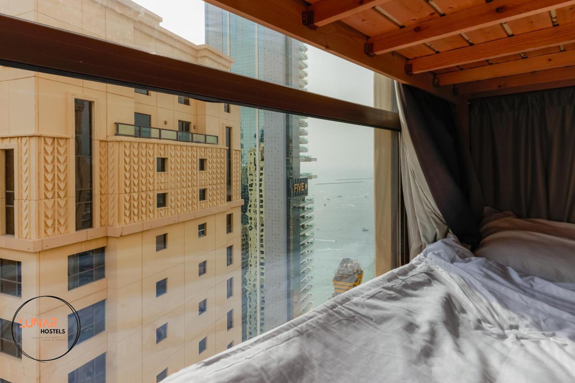 Lunar Cozy Hostel - Jbr Дубай Экстерьер фото
