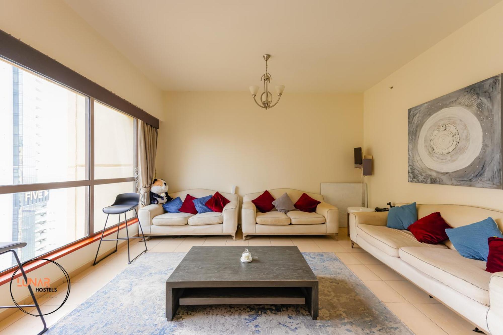 Lunar Cozy Hostel - Jbr Дубай Экстерьер фото