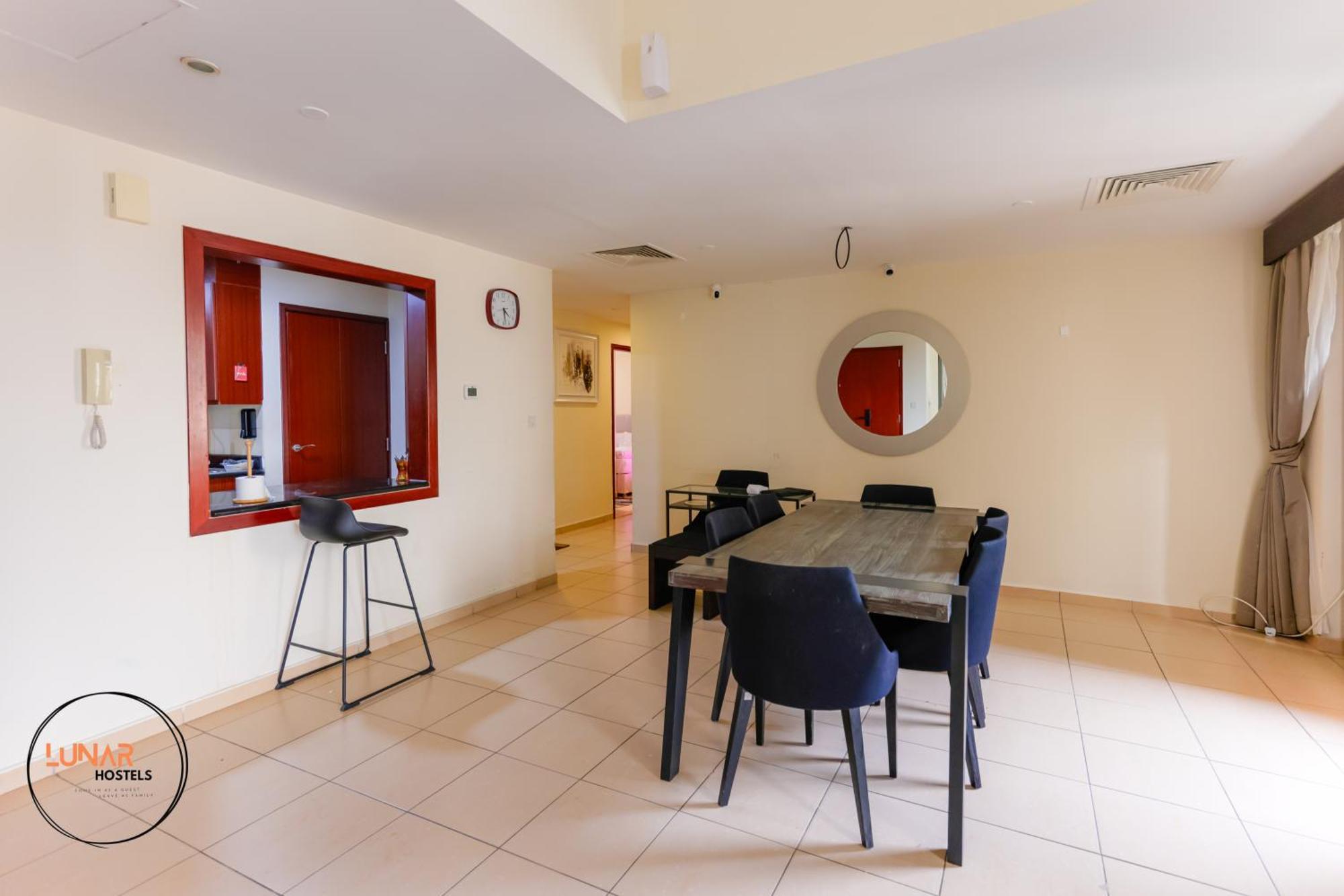 Lunar Cozy Hostel - Jbr Дубай Экстерьер фото