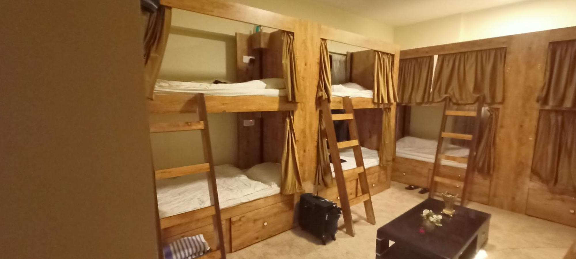 Lunar Cozy Hostel - Jbr Дубай Экстерьер фото